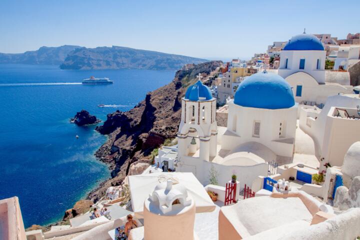 Island Hopping on a Budget: How to See More for Less in Greece