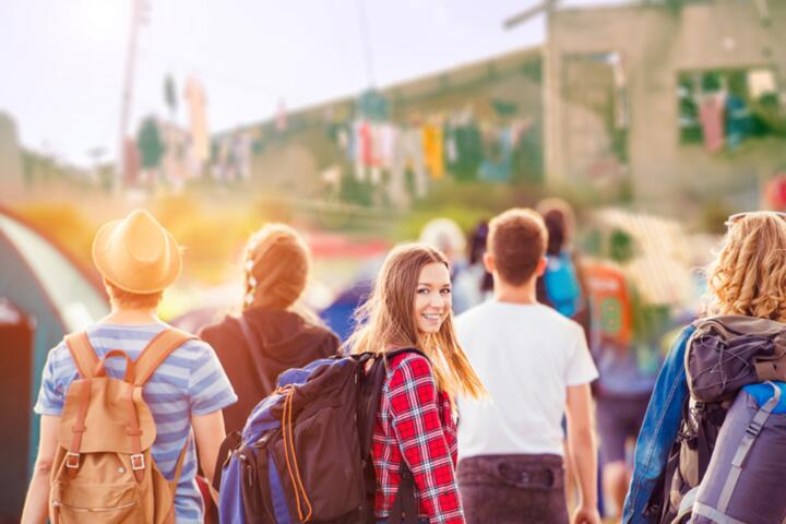 Volunteering While Traveling: How to Find Ethical Opportunities