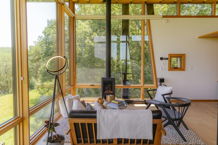 Airbnb vs Hotels: Which Should You Book?