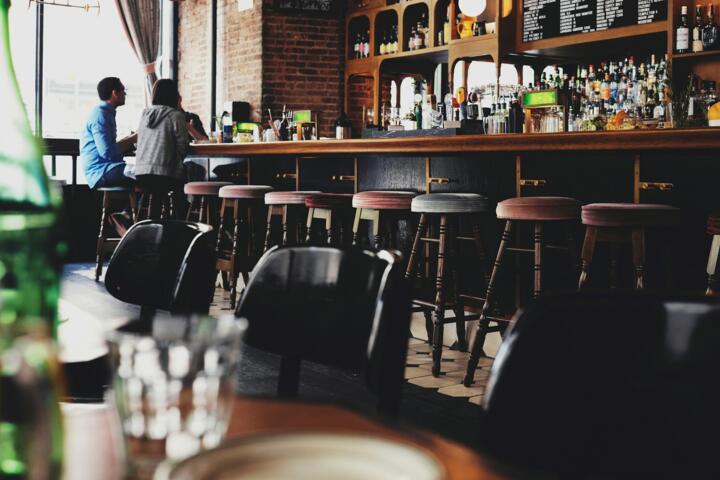 The Difference Between a Cafe and a Bistro Culture